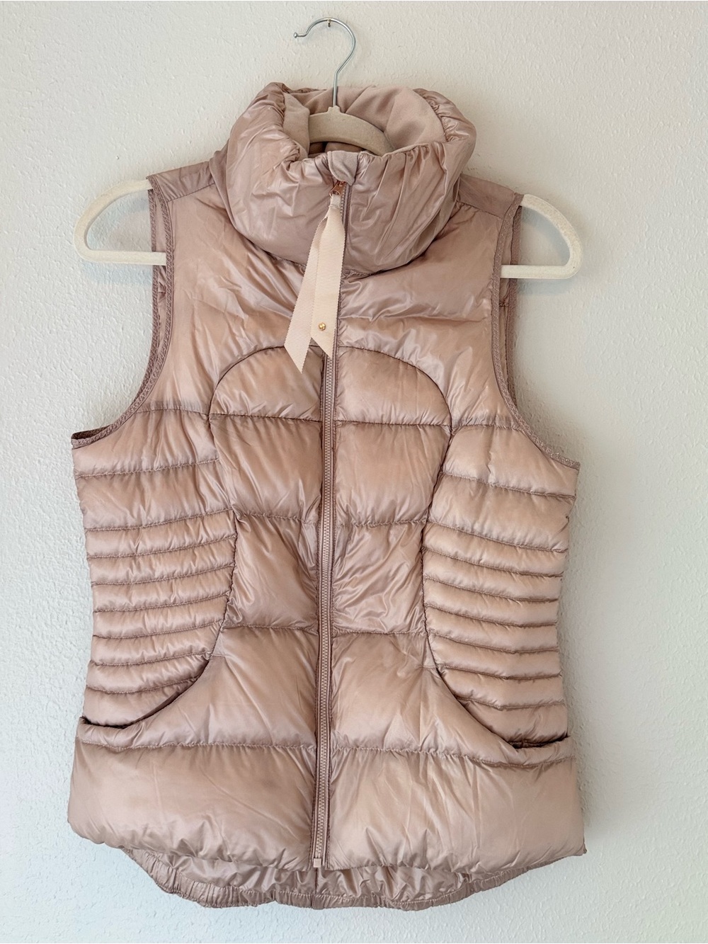 Lululemon Fluffin’ Awesome Goose-Down Puffer Vest – Size 8